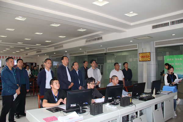 市安委辦主任、安監(jiān)局局長李永宏一行到隴運集團公司檢查指導工作